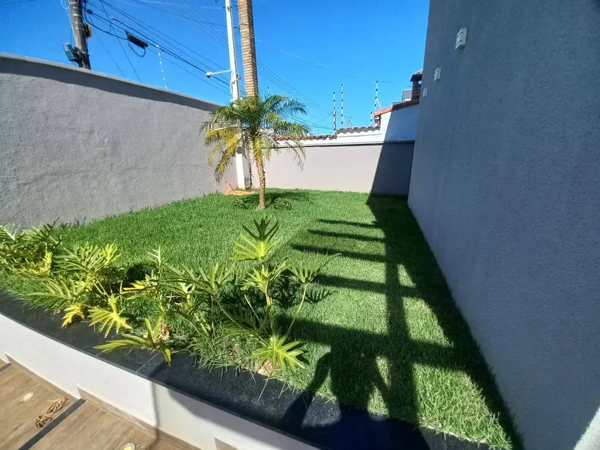Casa com 3 quartos à venda, 260m2 em Peruibe - SP - imagem 8 Foto 8 de Casa com 3 quartos à venda, 260m2 em Peruibe - SP