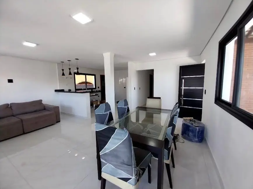 Casa com 3 quartos à venda, 283m2 em Peruibe - SP - imagem 5 Foto 5 de Casa com 3 quartos à venda, 283m2 em Peruibe - SP