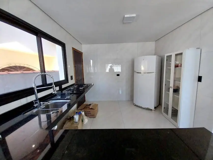 Casa com 3 quartos à venda, 283m2 em Peruibe - SP - imagem 6 Foto 6 de Casa com 3 quartos à venda, 283m2 em Peruibe - SP