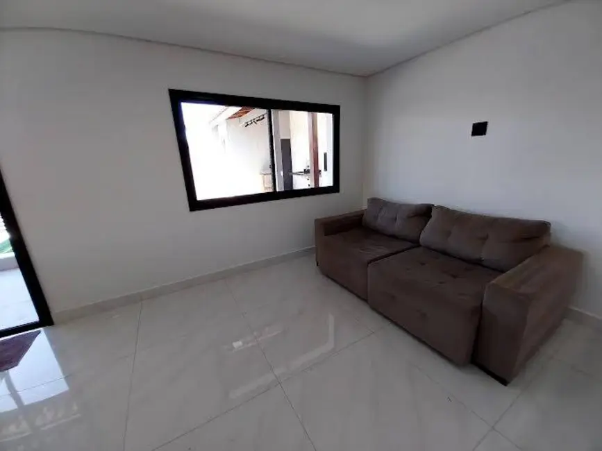Casa com 3 quartos à venda, 283m2 em Peruibe - SP - imagem 8 Foto 8 de Casa com 3 quartos à venda, 283m2 em Peruibe - SP