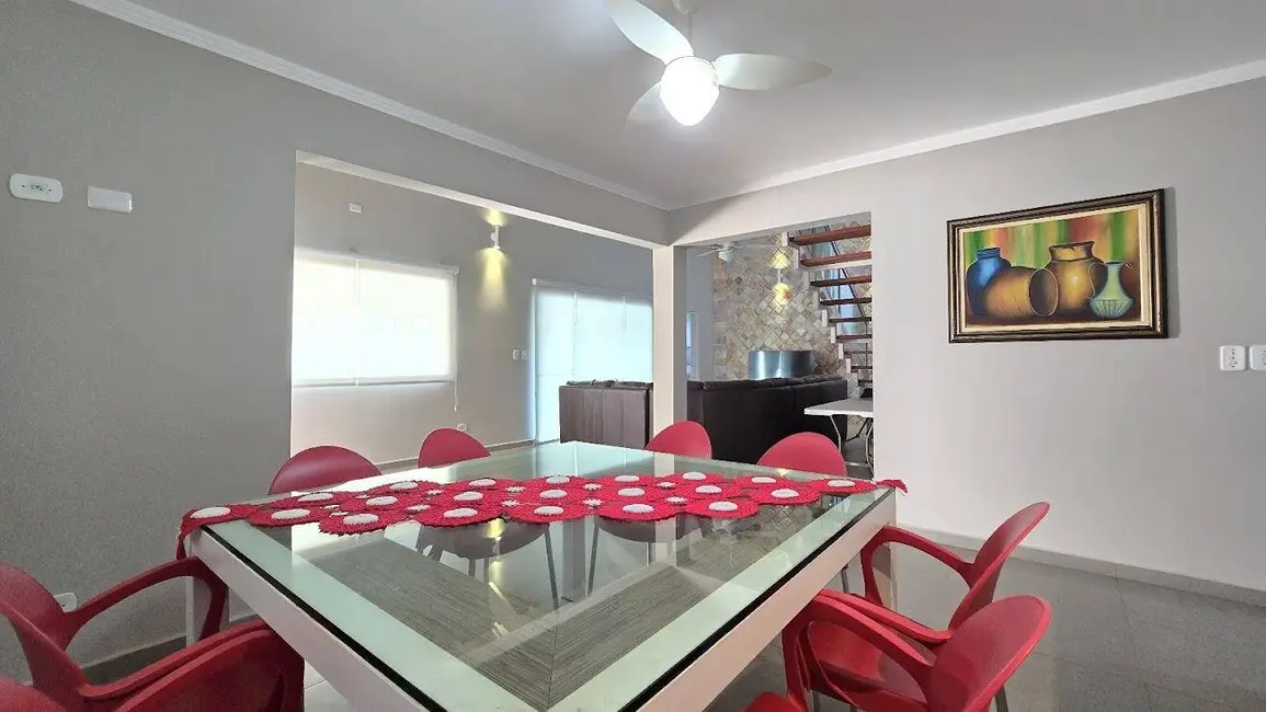 Foto 7 de Casa com 6 quartos à venda, 288m2 em Peruibe - SP