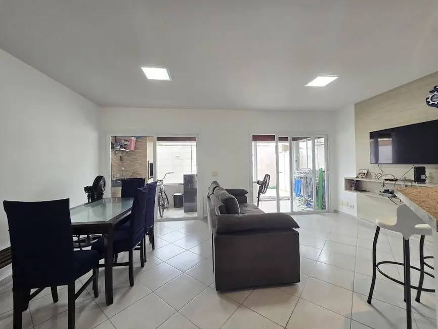 Foto 4 de Casa com 4 quartos à venda, 157m2 em Peruibe - SP