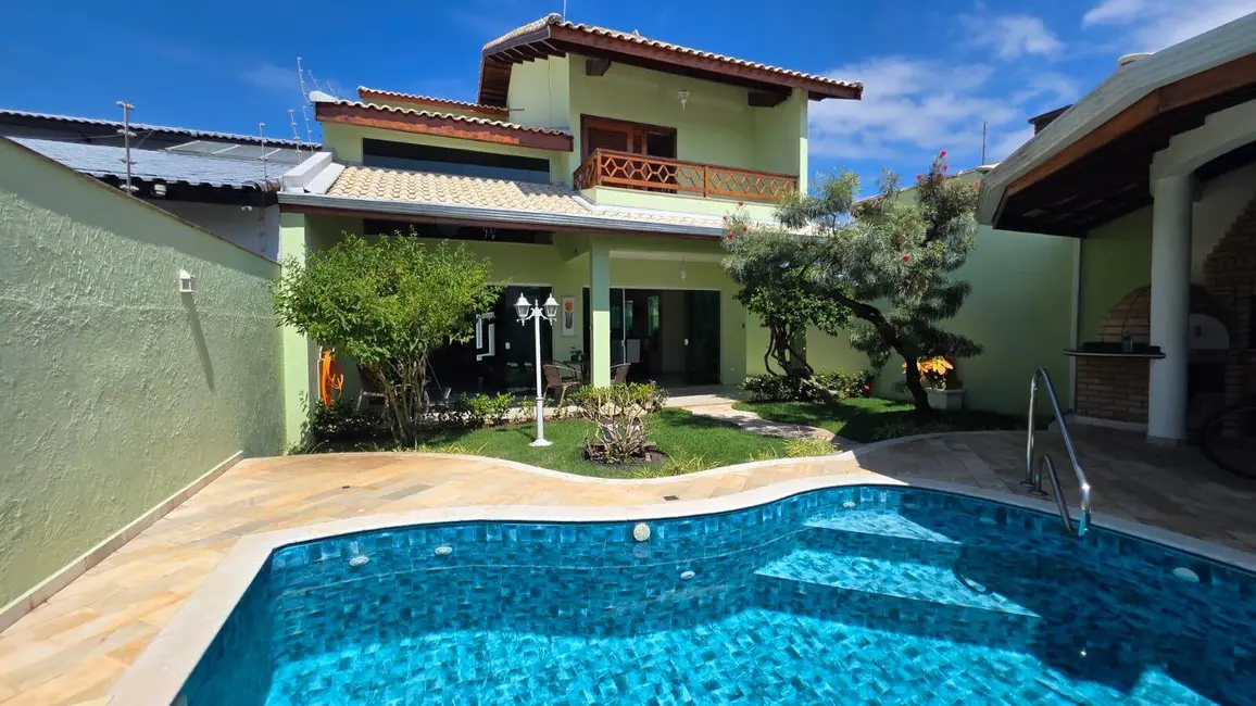 Foto 1 de Casa com 3 quartos à venda, 274m2 em Peruibe - SP