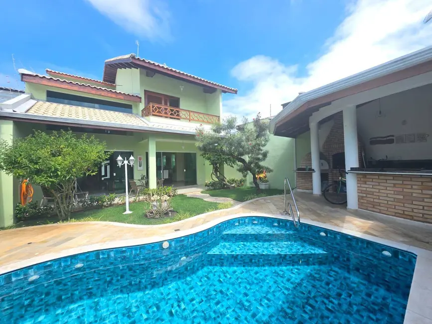 Foto 2 de Casa com 3 quartos à venda, 274m2 em Peruibe - SP