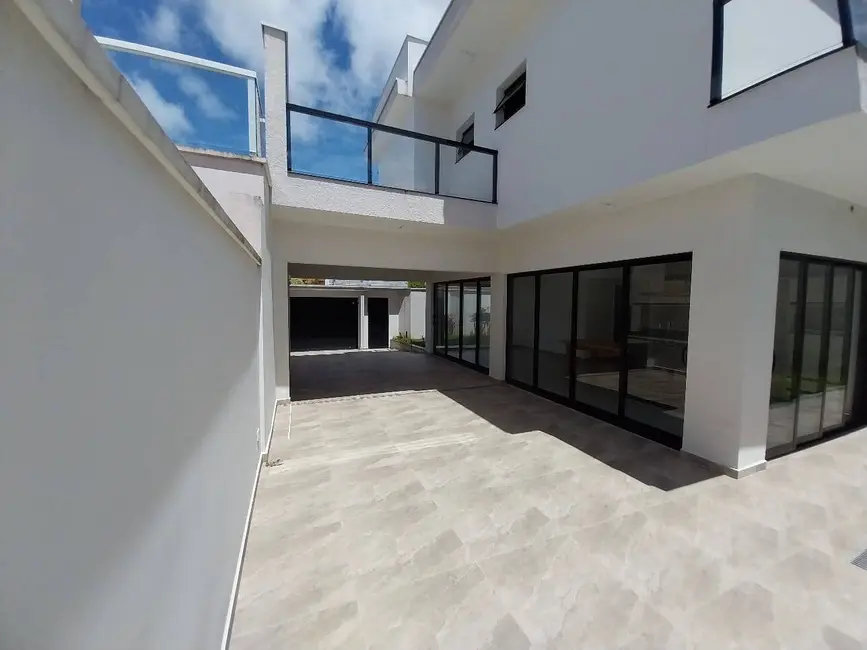Casa com 4 quartos à venda e para alugar, 280m2 em Peruibe - SP - imagem 1 Foto 1 de Casa com 4 quartos à venda e para alugar, 280m2 em Peruibe - SP