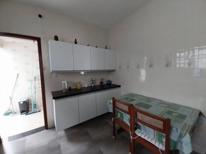 Foto 9 de Casa com 3 quartos à venda e para alugar, 411m2 em Peruibe - SP