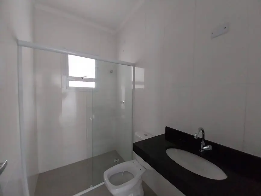 Casa com 3 quartos à venda, 190m2 em Peruibe - SP - imagem 7 Foto 7 de Casa com 3 quartos à venda, 190m2 em Peruibe - SP