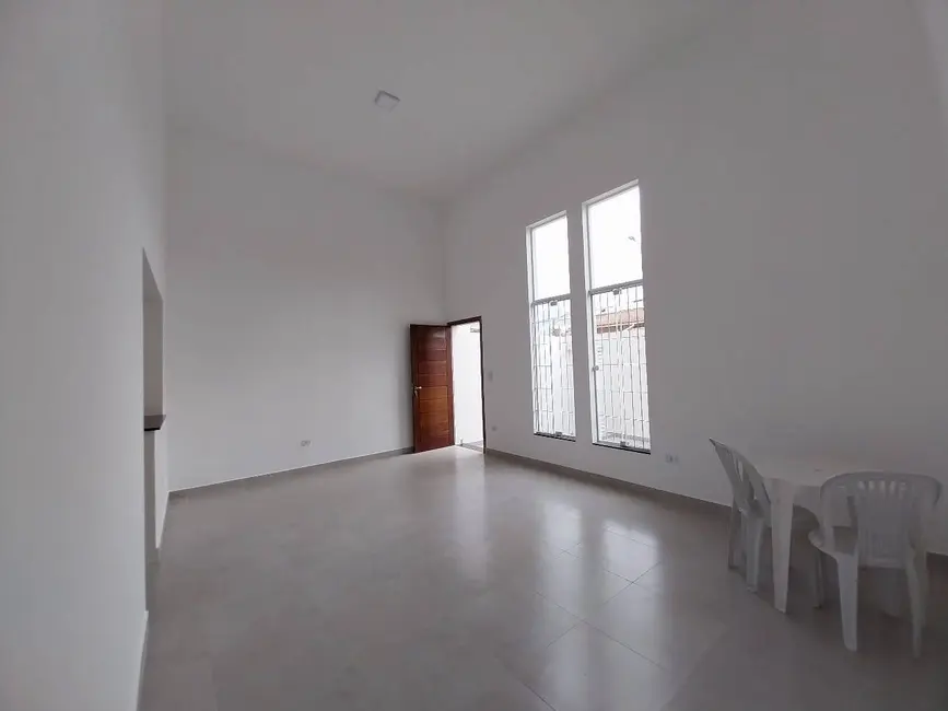 Casa com 3 quartos à venda, 190m2 em Peruibe - SP - imagem 2 Foto 2 de Casa com 3 quartos à venda, 190m2 em Peruibe - SP