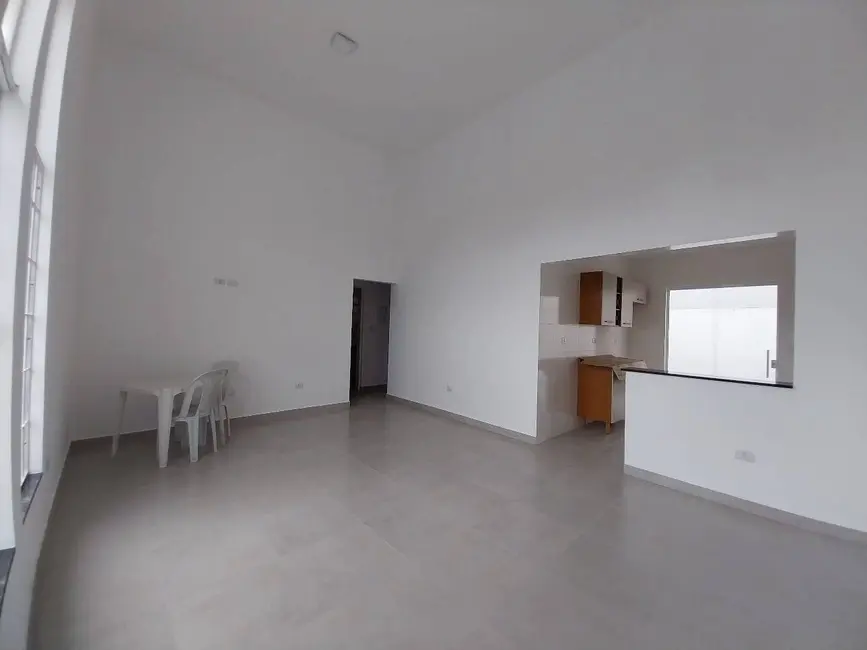 Casa com 3 quartos à venda, 190m2 em Peruibe - SP - imagem 5 Foto 5 de Casa com 3 quartos à venda, 190m2 em Peruibe - SP