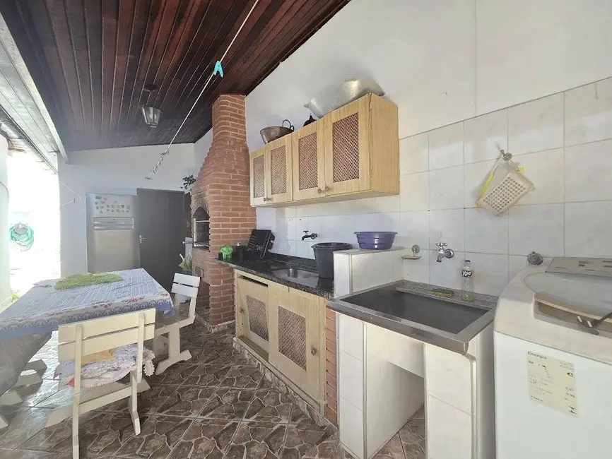 Foto 5 de Casa com 4 quartos à venda, 264m2 em Peruibe - SP