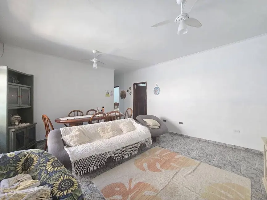 Foto 4 de Casa com 4 quartos à venda, 264m2 em Peruibe - SP