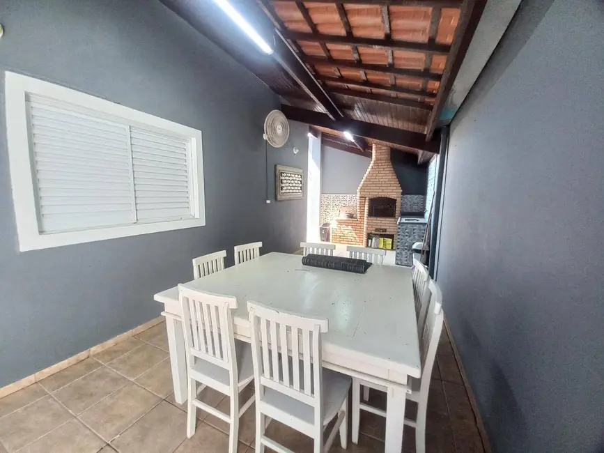 Foto 9 de Casa com 3 quartos à venda, 250m2 em Peruibe - SP
