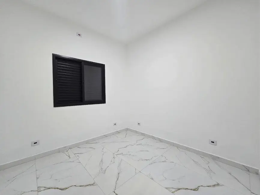 Foto 7 de Casa com 2 quartos à venda, 150m2 em Peruibe - SP
