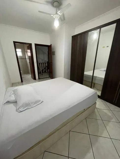 Foto 8 de Casa com 4 quartos à venda, 377m2 em Centro, Peruibe - SP
