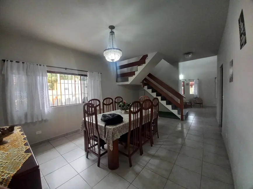 Casa com 4 quartos à venda, 375m2 em Peruibe - SP - imagem 7 Foto 7 de Casa com 4 quartos à venda, 375m2 em Peruibe - SP