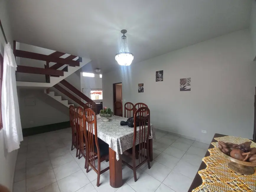 Casa com 4 quartos à venda, 375m2 em Peruibe - SP - imagem 9 Foto 9 de Casa com 4 quartos à venda, 375m2 em Peruibe - SP