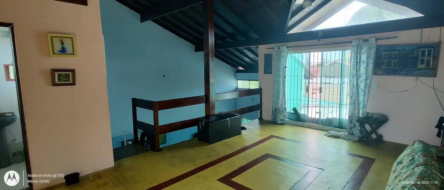 Foto 9 de Casa com 3 quartos à venda, 300m2 em Peruibe - SP