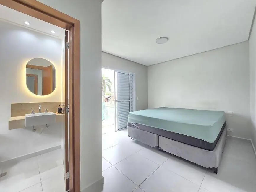 Foto 4 de Casa com 3 quartos à venda, 140m2 em Peruibe - SP