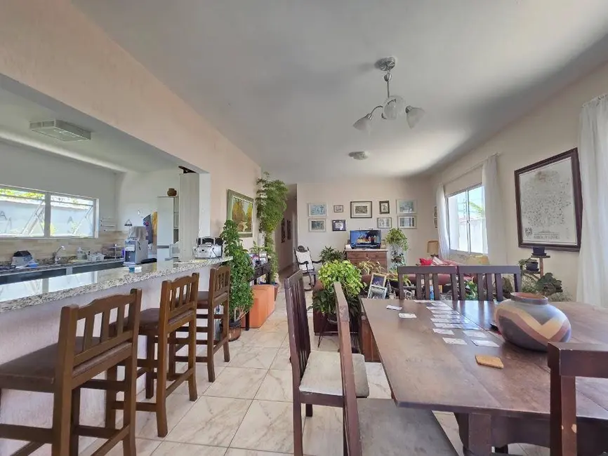 Foto 5 de Casa com 5 quartos à venda, 294m2 em Peruibe - SP