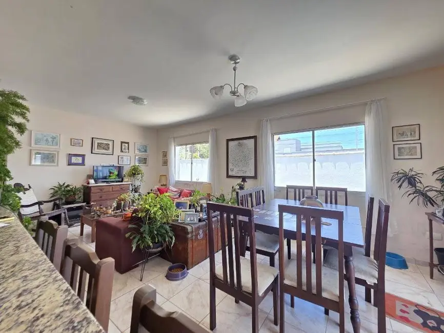 Foto 2 de Casa com 5 quartos à venda, 294m2 em Peruibe - SP