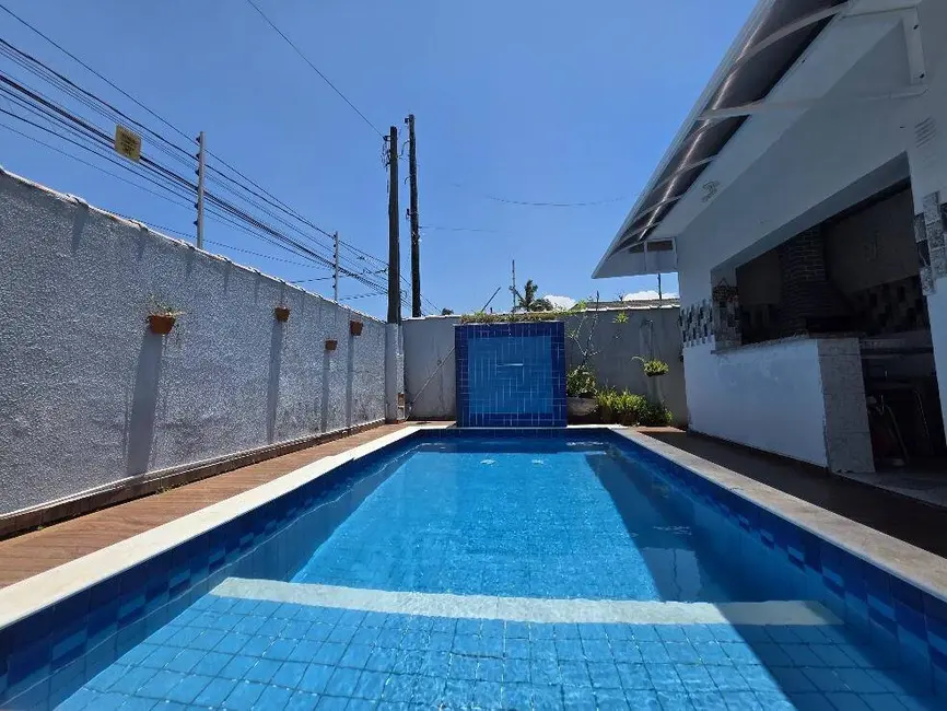 Foto 1 de Casa com 5 quartos à venda, 294m2 em Peruibe - SP