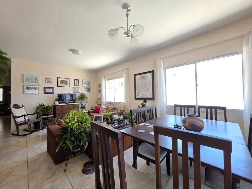Foto 6 de Casa com 5 quartos à venda, 294m2 em Peruibe - SP