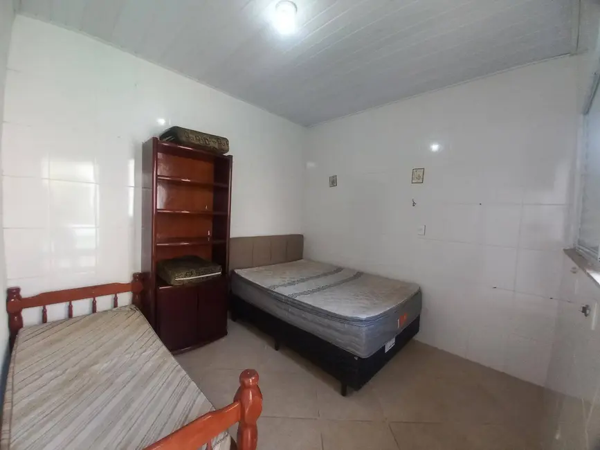 Foto 9 de Casa com 2 quartos à venda, 252m2 em Peruibe - SP