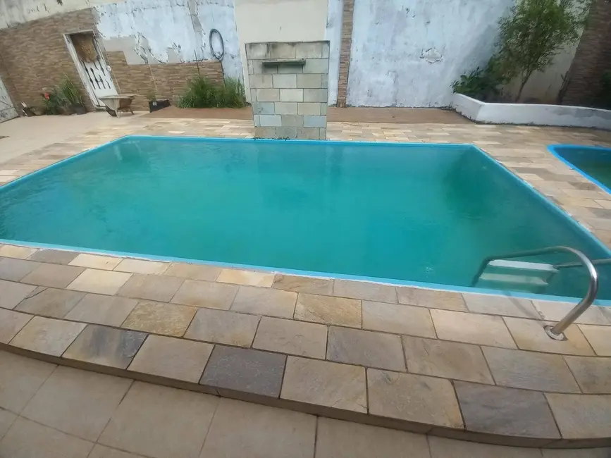 Foto 1 de Casa com 2 quartos à venda, 252m2 em Peruibe - SP