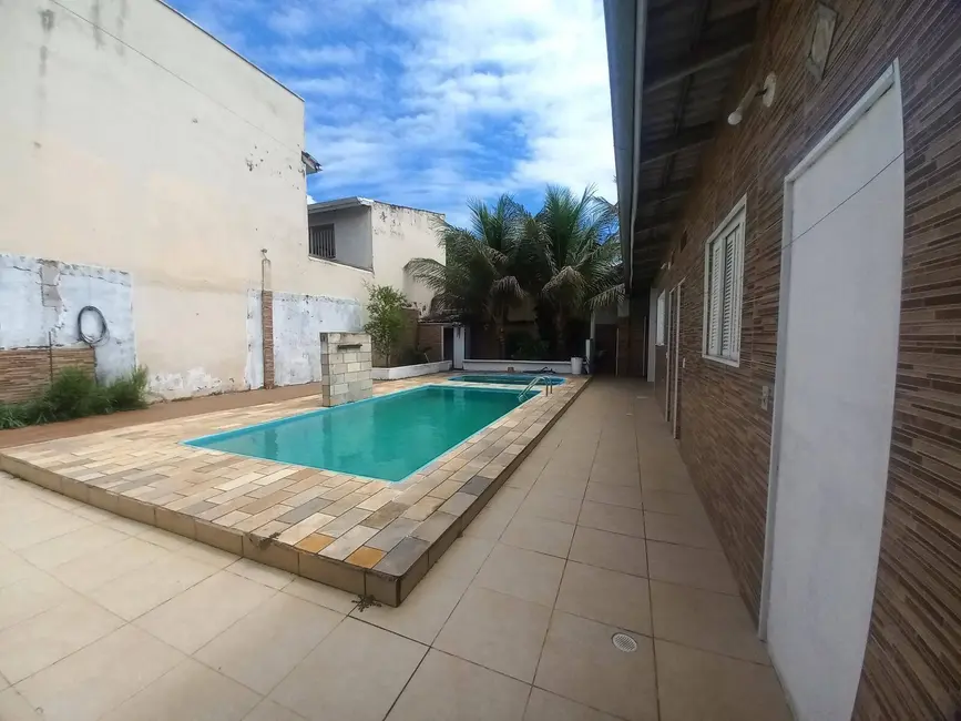 Foto 2 de Casa com 2 quartos à venda, 252m2 em Peruibe - SP