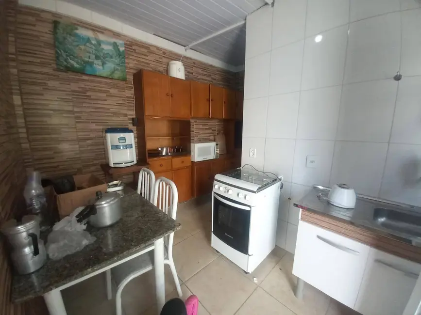 Foto 4 de Casa com 2 quartos à venda, 252m2 em Peruibe - SP