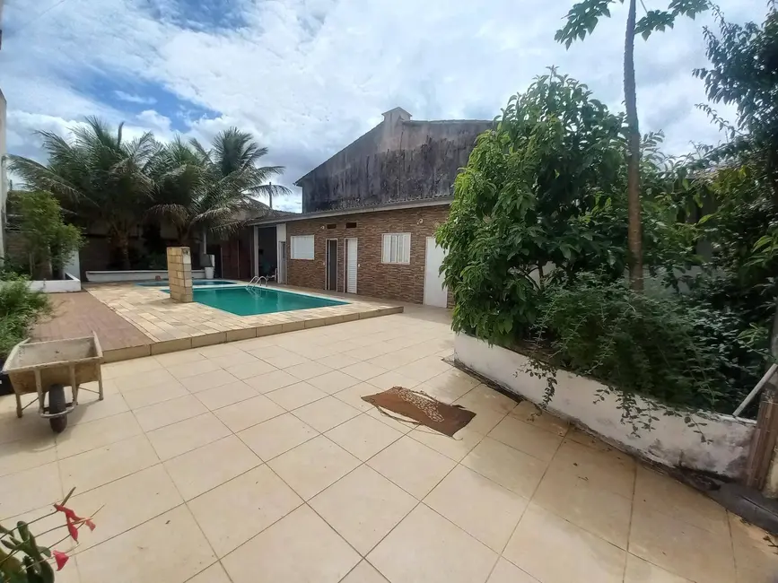 Foto 7 de Casa com 2 quartos à venda, 252m2 em Peruibe - SP