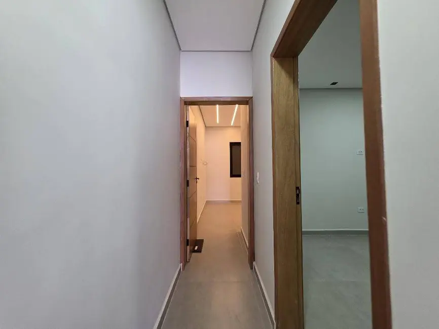 Casa com 2 quartos à venda, 150m2 em Peruibe - SP - imagem 5 Foto 5 de Casa com 2 quartos à venda, 150m2 em Peruibe - SP