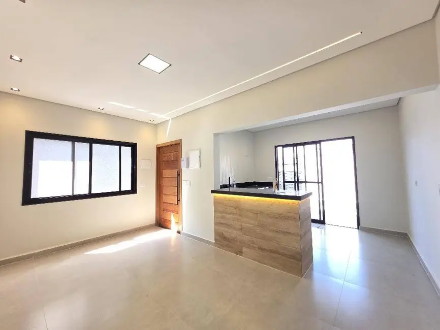 Casa com 2 quartos à venda, 150m2 em Peruibe - SP - imagem 4 Foto 4 de Casa com 2 quartos à venda, 150m2 em Peruibe - SP