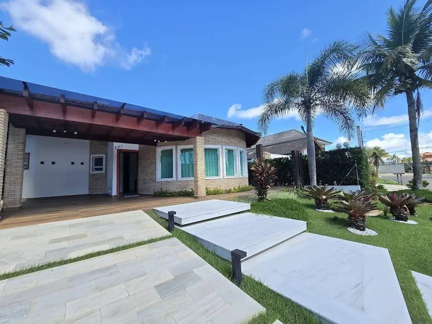 Foto 1 de Casa com 4 quartos à venda, 400m2 em Peruibe - SP
