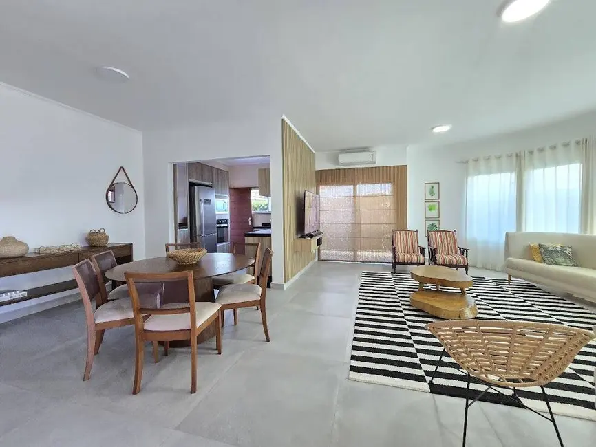 Foto 5 de Casa com 4 quartos à venda, 400m2 em Peruibe - SP