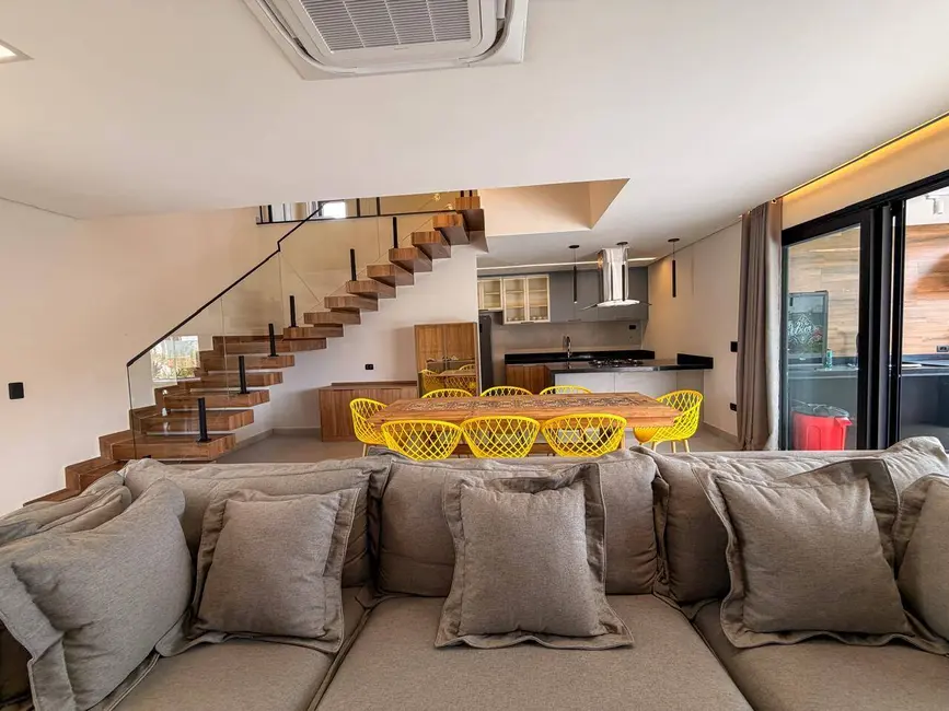Foto 8 de Casa com 6 quartos à venda, 368m2 em Peruibe - SP