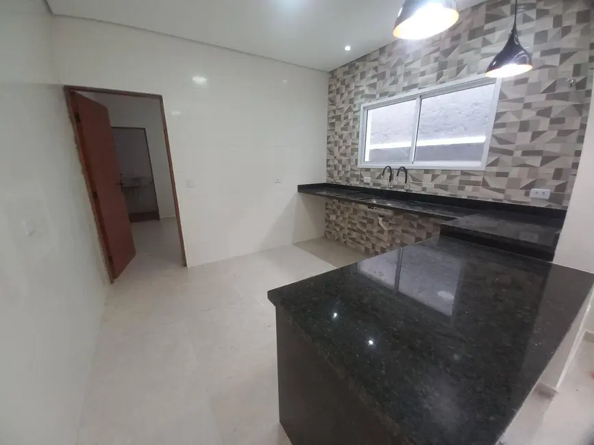 Foto 6 de Casa com 2 quartos à venda, 150m2 em Peruibe - SP