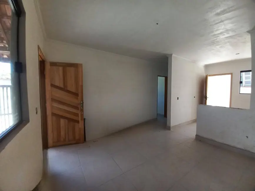 Foto 3 de Casa com 2 quartos à venda, 125m2 em Peruibe - SP