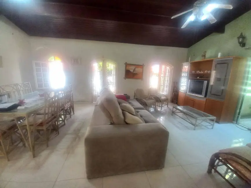 Foto 5 de Casa com 4 quartos à venda, 268m2 em Peruibe - SP
