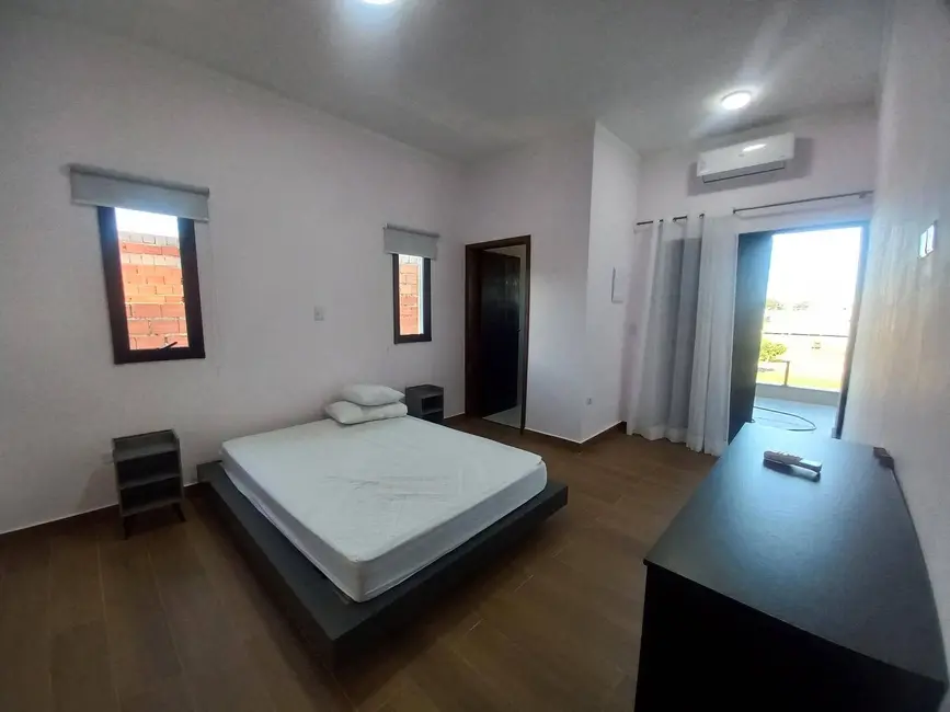 Casa com 5 quartos à venda, 300m2 em Peruibe - SP - imagem 5 Foto 5 de Casa com 5 quartos à venda, 300m2 em Peruibe - SP