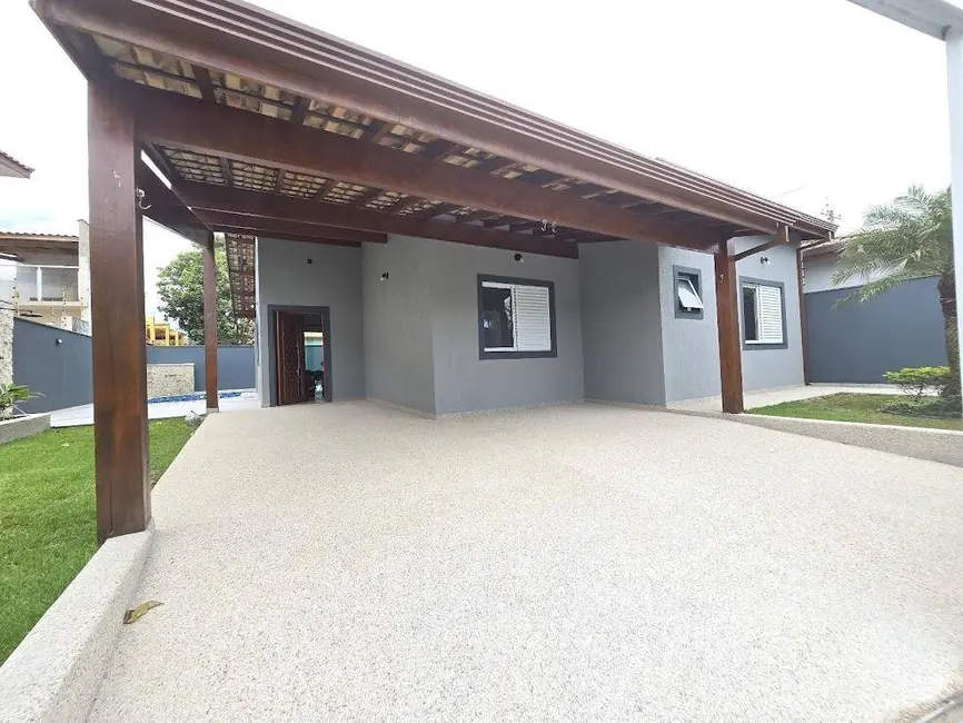 Foto 4 de Casa com 3 quartos à venda, 290m2 em Peruibe - SP