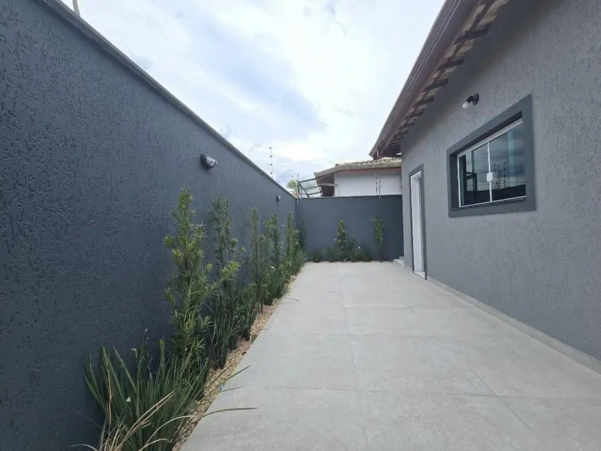 Foto 6 de Casa com 3 quartos à venda, 290m2 em Peruibe - SP