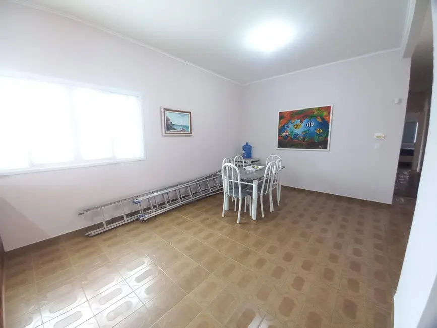 Foto 4 de Casa com 4 quartos à venda, 282m2 em Peruibe - SP