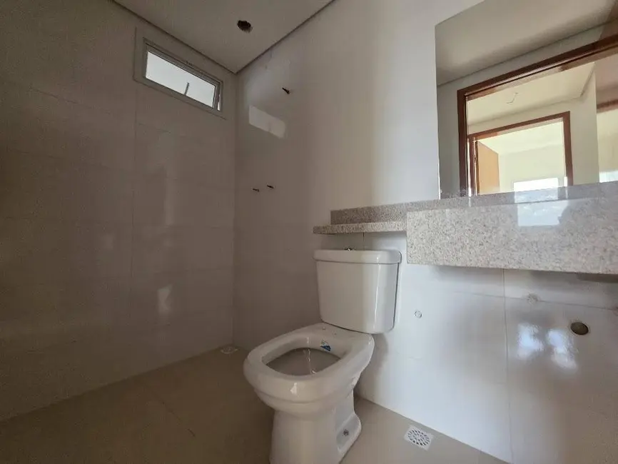 Foto 9 de Apartamento com 3 quartos à venda, 87m2 em Peruibe - SP
