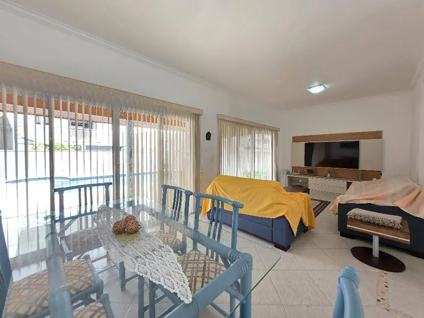 Casa com 4 quartos à venda, 412m2 em Peruibe - SP - imagem 7 Foto 7 de Casa com 4 quartos à venda, 412m2 em Peruibe - SP