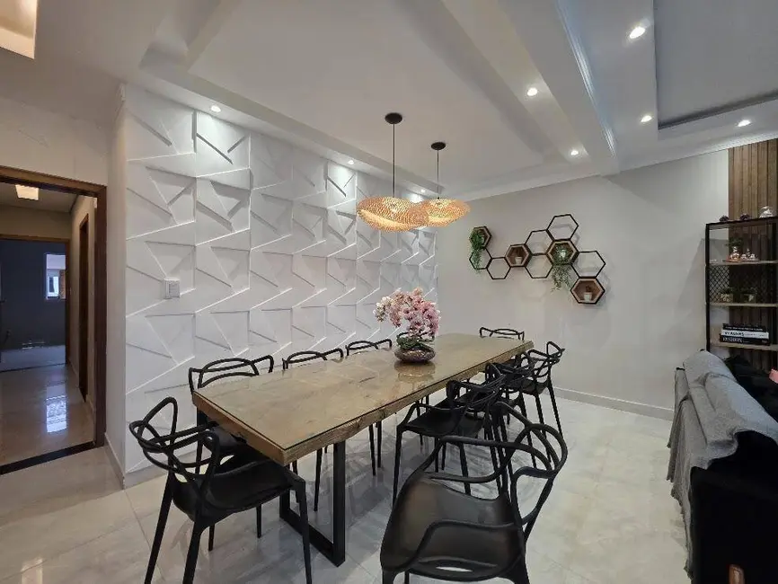 Foto 8 de Casa com 4 quartos à venda, 250m2 em Peruibe - SP