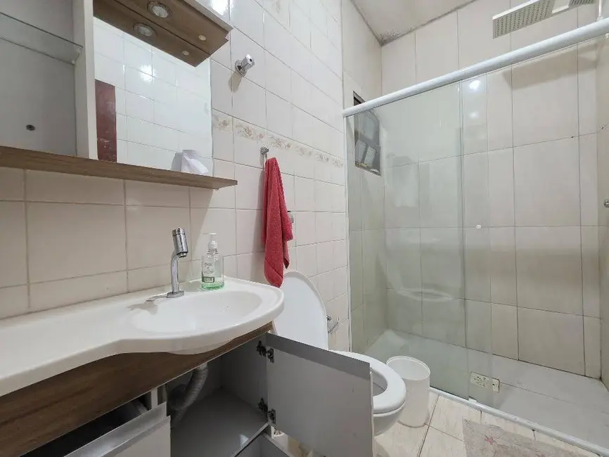 Casa com 3 quartos à venda, 260m2 em Peruibe - SP - imagem 9 Foto 9 de Casa com 3 quartos à venda, 260m2 em Peruibe - SP