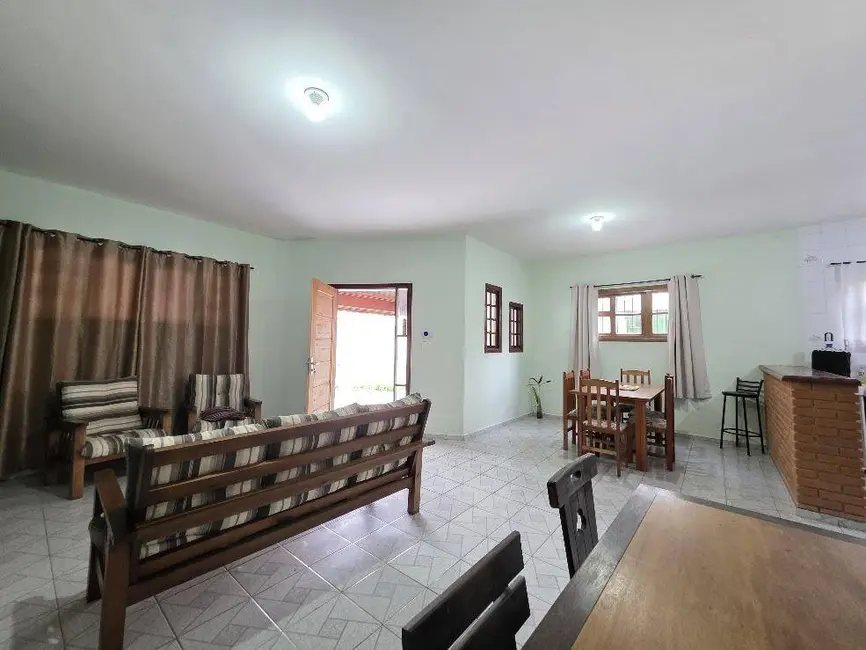 Casa com 3 quartos à venda, 260m2 em Peruibe - SP - imagem 7 Foto 7 de Casa com 3 quartos à venda, 260m2 em Peruibe - SP