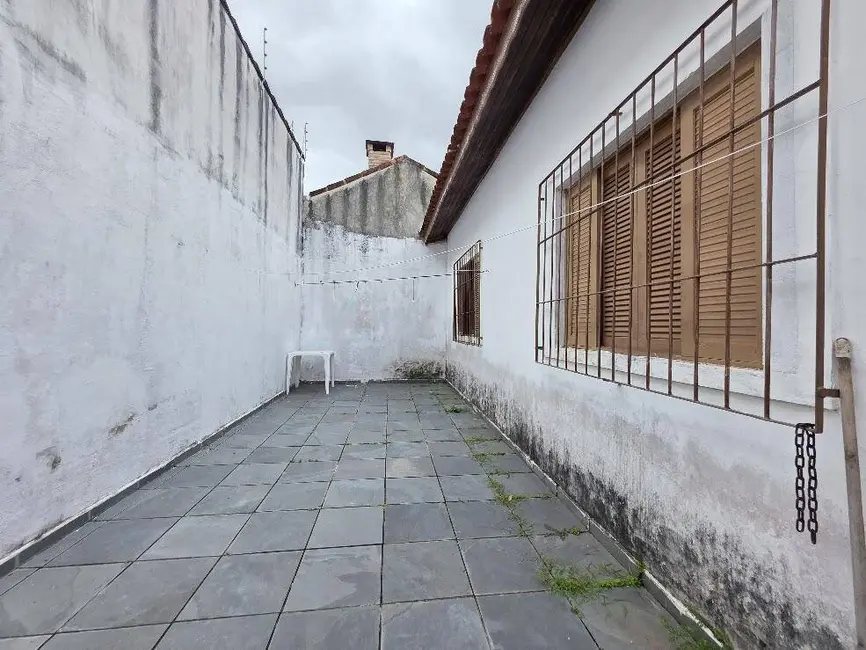 Casa com 3 quartos à venda, 260m2 em Peruibe - SP - imagem 8 Foto 8 de Casa com 3 quartos à venda, 260m2 em Peruibe - SP