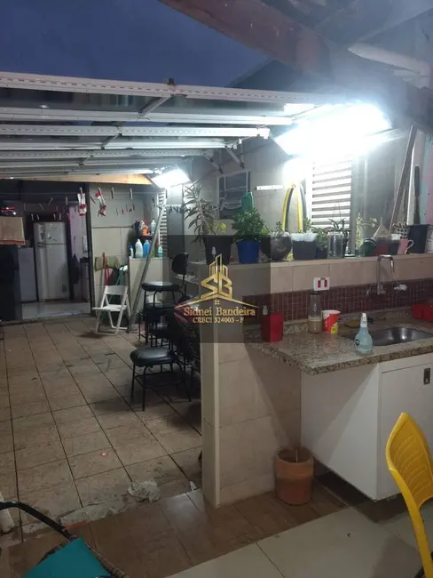 Foto 8 de Casa com 3 quartos à venda, 176m2 em Residencial Sítio Santo Antônio, Taubate - SP